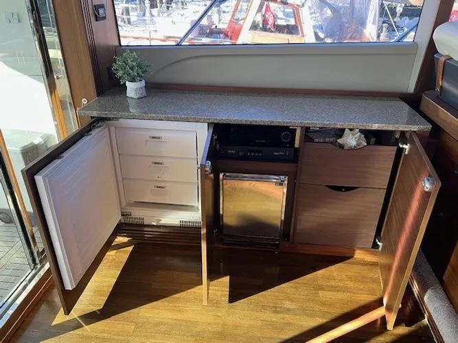 Slide: The Image of 2014 Princess 52 Fly - Image 26 - 26