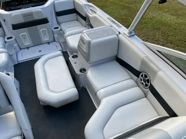 Slide: The Image of Correct Craft Super Air Nautique 220 2008 - 10