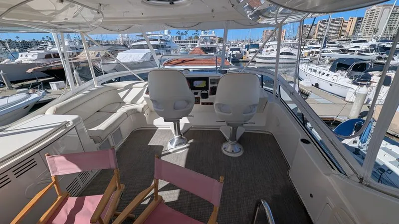 Slide: The Image of 2010 Ovation Flybridge - Image 19 - 19