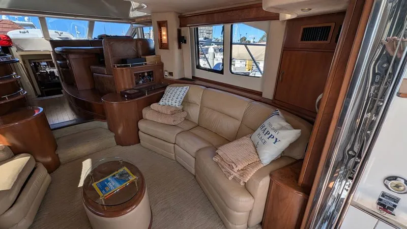 Slide: The Image of 2010 Ovation Flybridge - Image 36 - 36