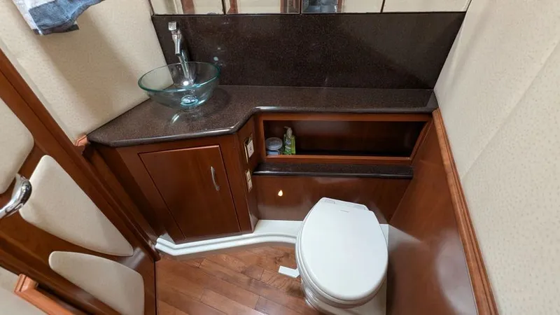 Slide: The Image of 2010 Ovation Flybridge - Image 48 - 48