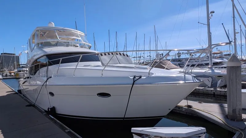 Slide: The Image of 2010 Ovation Flybridge - Image 6 - 6