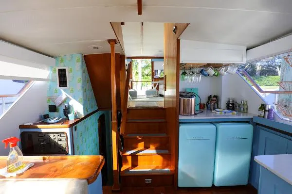 Slide: The Image of Gulfstar 49 Motor Yacht 1985 - 10