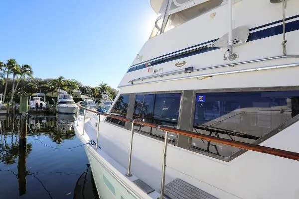 Slide: The Image of Gulfstar 49 Motor Yacht 1985 - 2