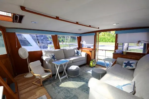 Slide: The Image of Gulfstar 49 Motor Yacht 1985 - 3
