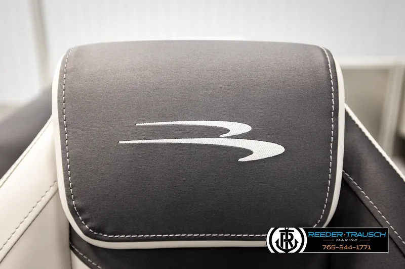 Slide: The Image of 2026 Bennington 22 SSRSF boat seat with logo, Reeder-Trausch Marine branding. - 38