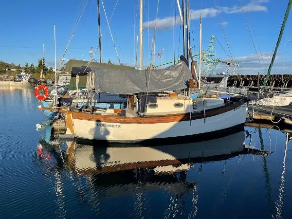 Slide: The Image of Sam L. Morse Falmouth Cutter 1990 - 1