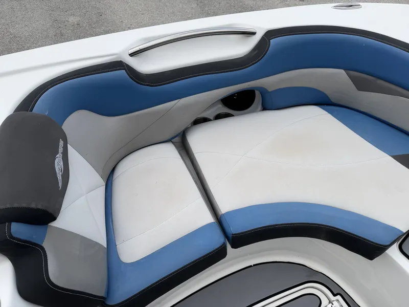 Slide: The Image of Interior of a 2015 Hurricane SS203 CROSSFIR boat. - 20