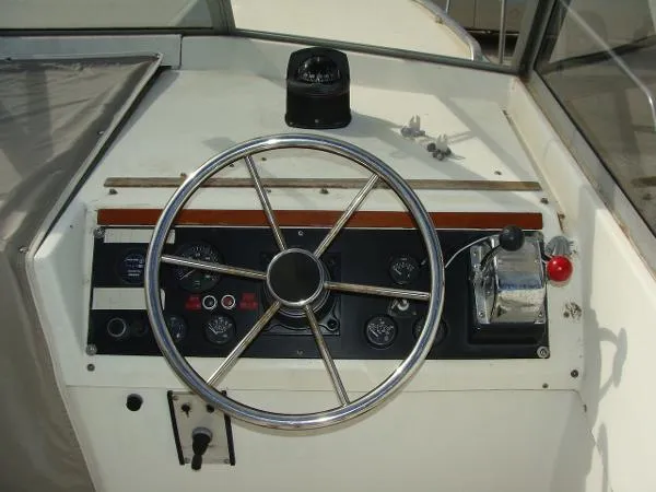 Slide: The Image of Luhrs Allura 30 1989 - 5