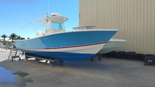 Slide: The Image of Regulator Marine 32 Classic 2003 - 5