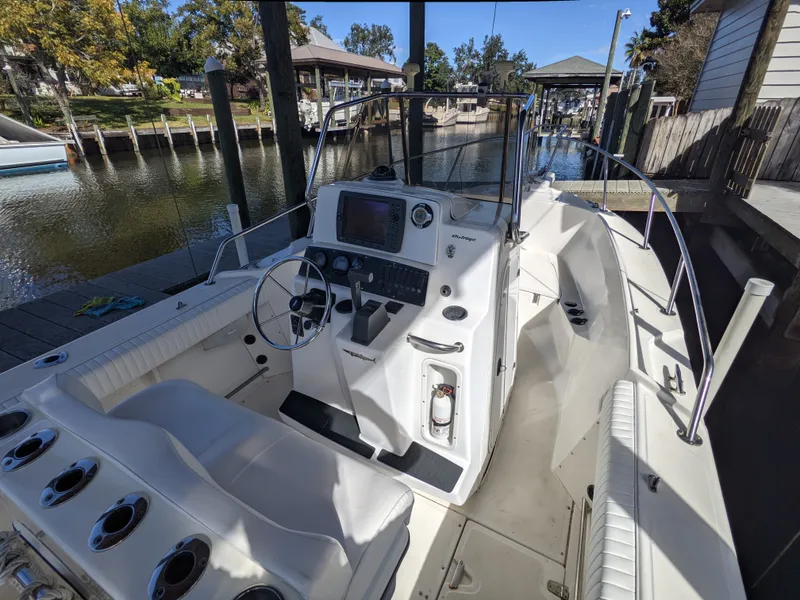Slide: The Image of Boston Whaler 23 Outrage 1998 - 3