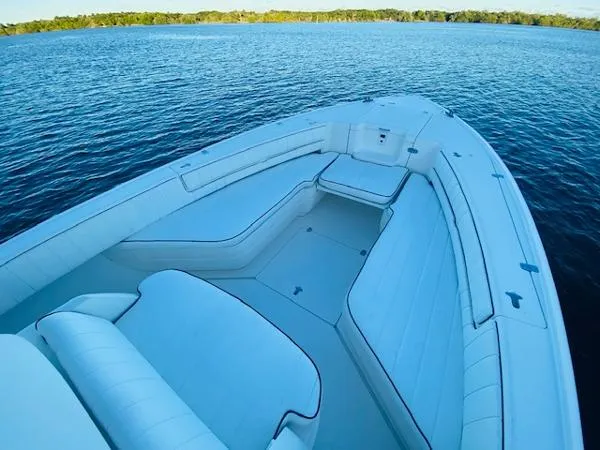 Slide: The Image of Intrepid 300 Center Console 2007 - 9