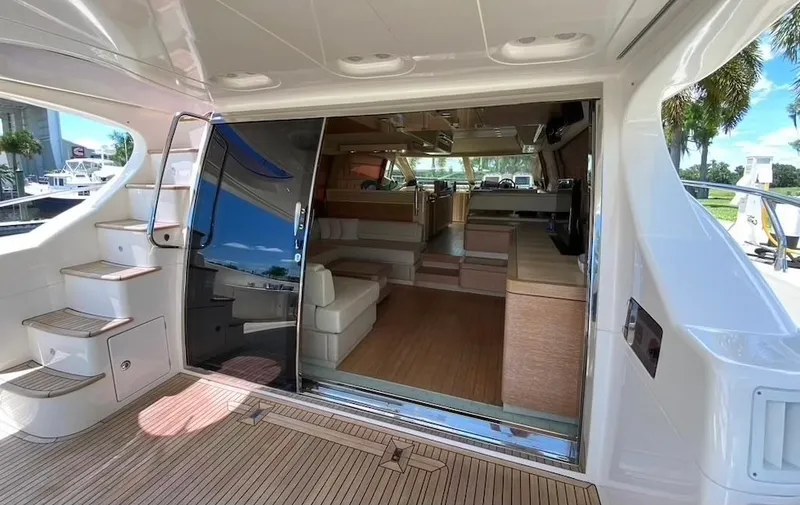 Slide: The Image of Azimut 64 Fly 2012 - 10