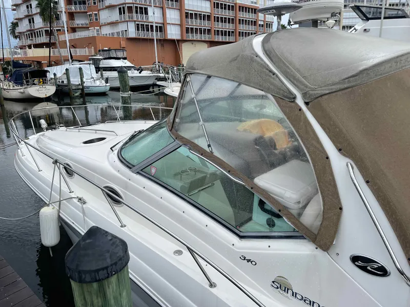 Slide: The Image of Sea Ray 340 Sundancer 2003 - 11