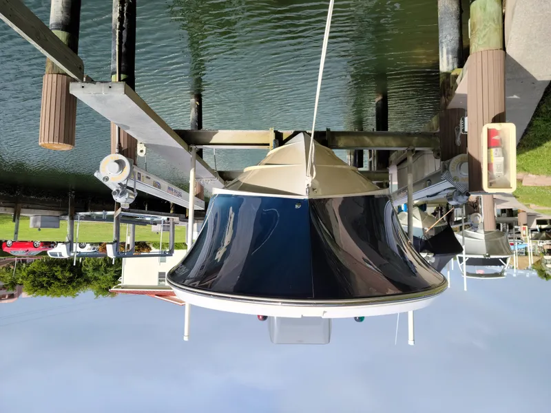 Slide: The Image of Wellcraft 222 Fisher 2017 - 2
