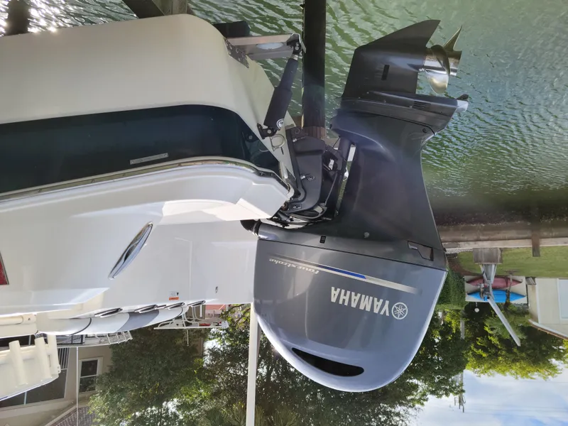 Slide: The Image of Wellcraft 222 Fisher 2017 - 4