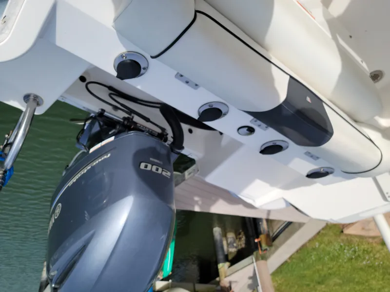 Slide: The Image of Wellcraft 222 Fisher 2017 - 8