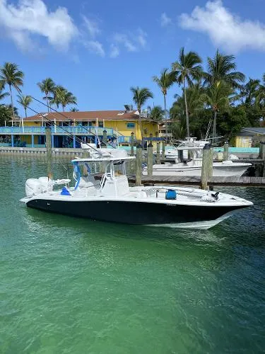 Slide: The Image of Yellowfin 29 Offshore 2020 - 2
