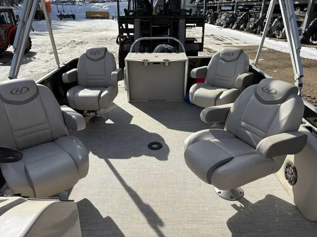 Slide: The Image of Harris Cruiser 210 2020 - 5