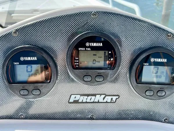 Slide: The Image of Pro 2560 Dual Console 2007 - 11