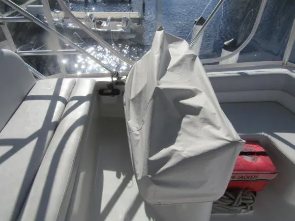 Slide: The Image of Mainship 31 Sedan Bridge 1994 - 10