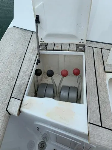 Slide: The Image of Angel Cocktpit Motoryacht 1987 - 5