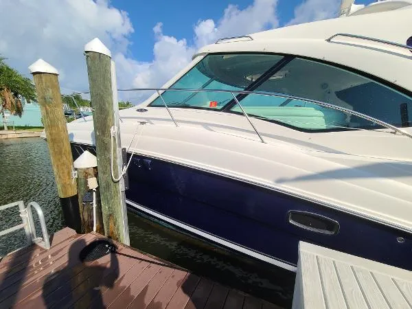 Slide: The Image of Sea Ray 48 Sundancer 2005 - 2