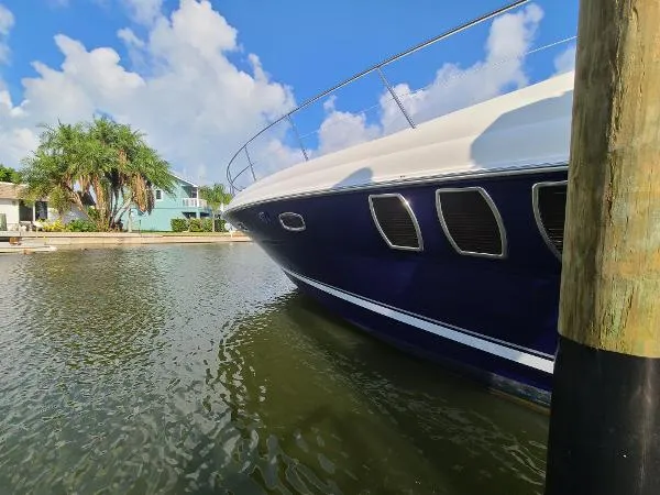 Slide: The Image of Sea Ray 48 Sundancer 2005 - 3