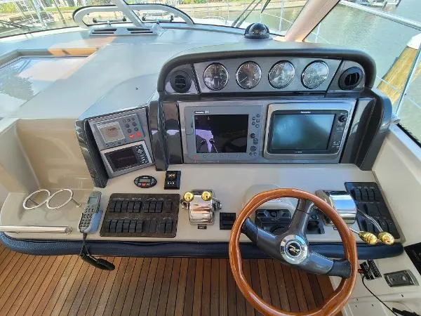 Slide: The Image of Sea Ray 48 Sundancer 2005 - 8