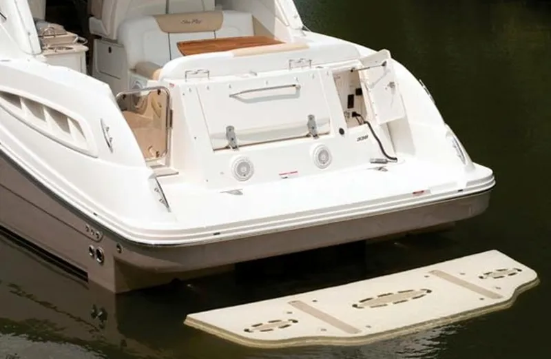 Slide: The Image of Sea Ray 330 Sundancer 2014 - 5