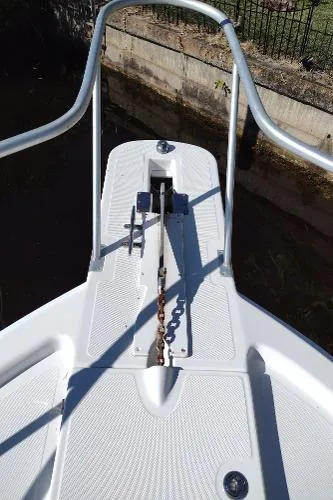 Slide: The Image of Mainship Pilot 30 2001 - 11
