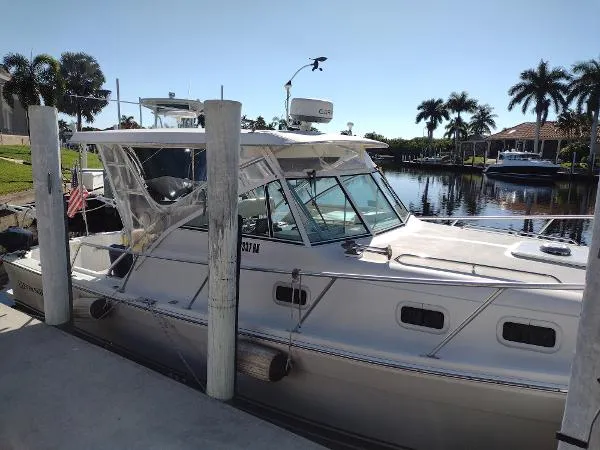 Slide: The Image of Mainship Pilot 30 2001 - 8