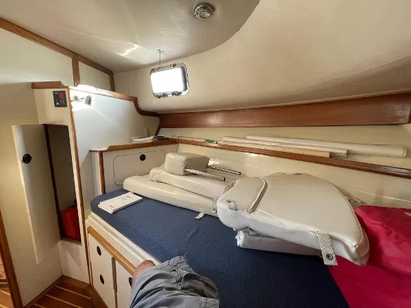 Slide: The Image of Albin 36 Express Trawler 2001 - 1