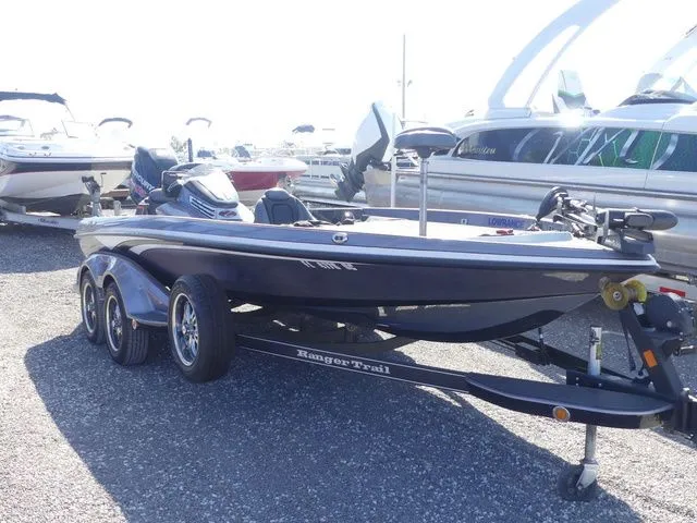 Slide: The Image of Ranger Z520 Comanche 2016 - 3