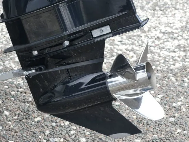 Slide: The Image of Tahoe 200 S 2024 - 10