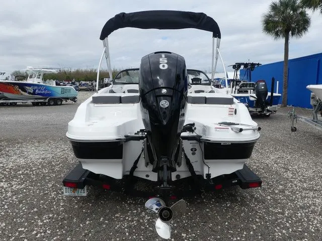 Slide: The Image of Tahoe 200 S 2024 - 5