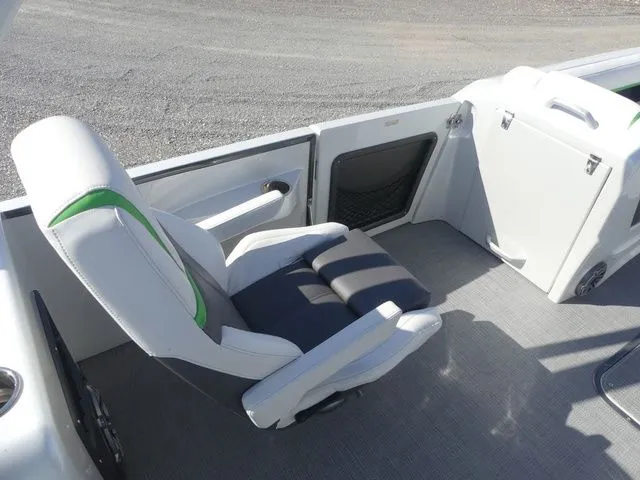 Slide: The Image of Manitou SRW 25 XT SHP Dual Engine 2020 - 22