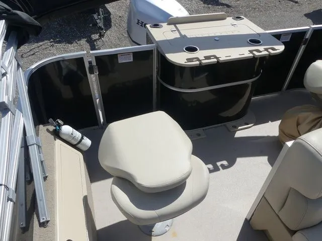 Slide: The Image of Sylvan 8522 Cruise-n-Fish 2019 - 17