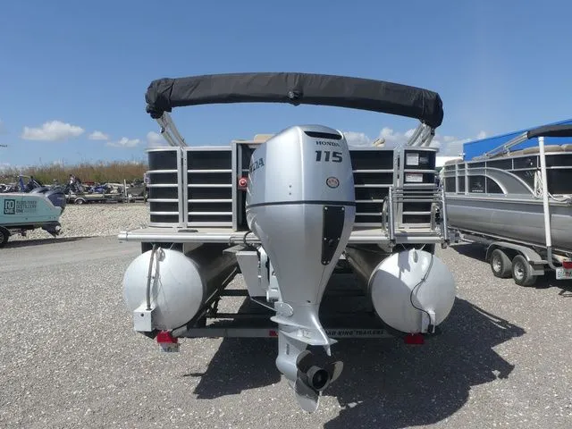 Slide: The Image of Sylvan 8522 Cruise-n-Fish 2019 - 5