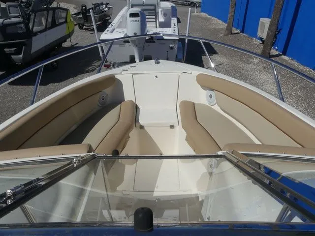 Slide: The Image of Scout 225 Dorado 2017 - 12