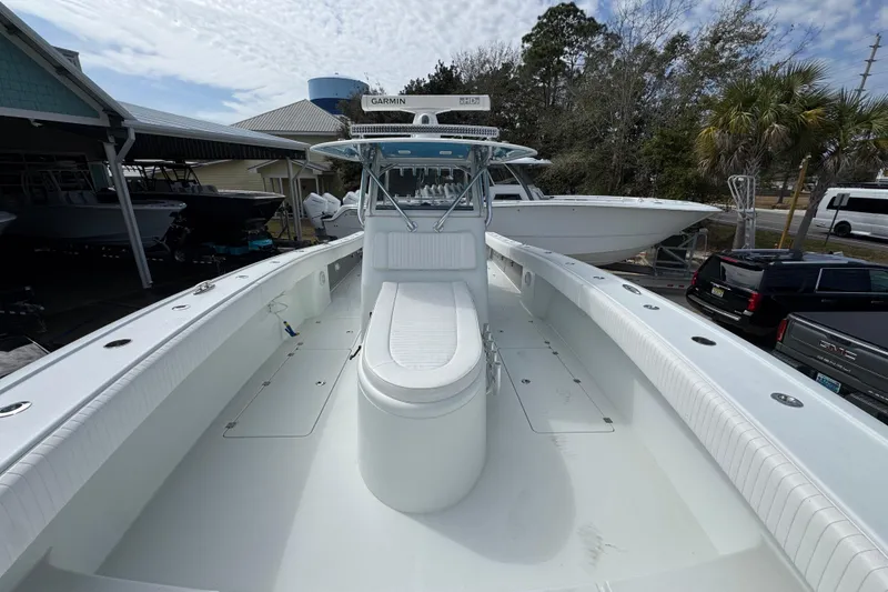 Slide: The Image of Freeman 37VH 2016 boat with spacious deck and modern navigation equipment. - 19