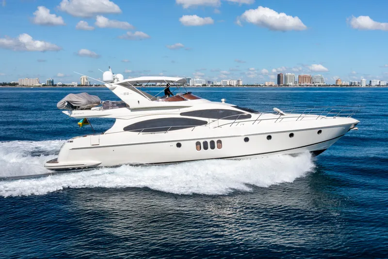 Slide: The Image of Azimut 68 Plus 2005 - 0