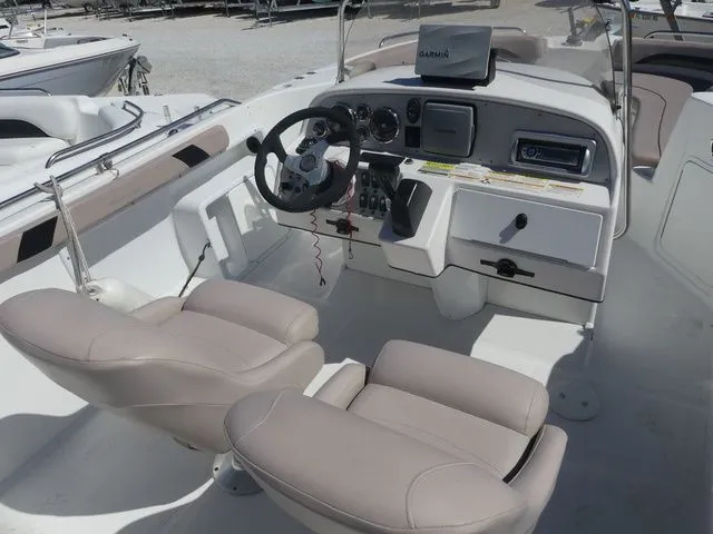 Slide: The Image of Interior of a 2013 Hurricane SUNDECK SPORT SS 231 OB boat. - 8