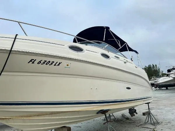 Slide: The Image of Sea Ray Sundancer 2002 - 0
