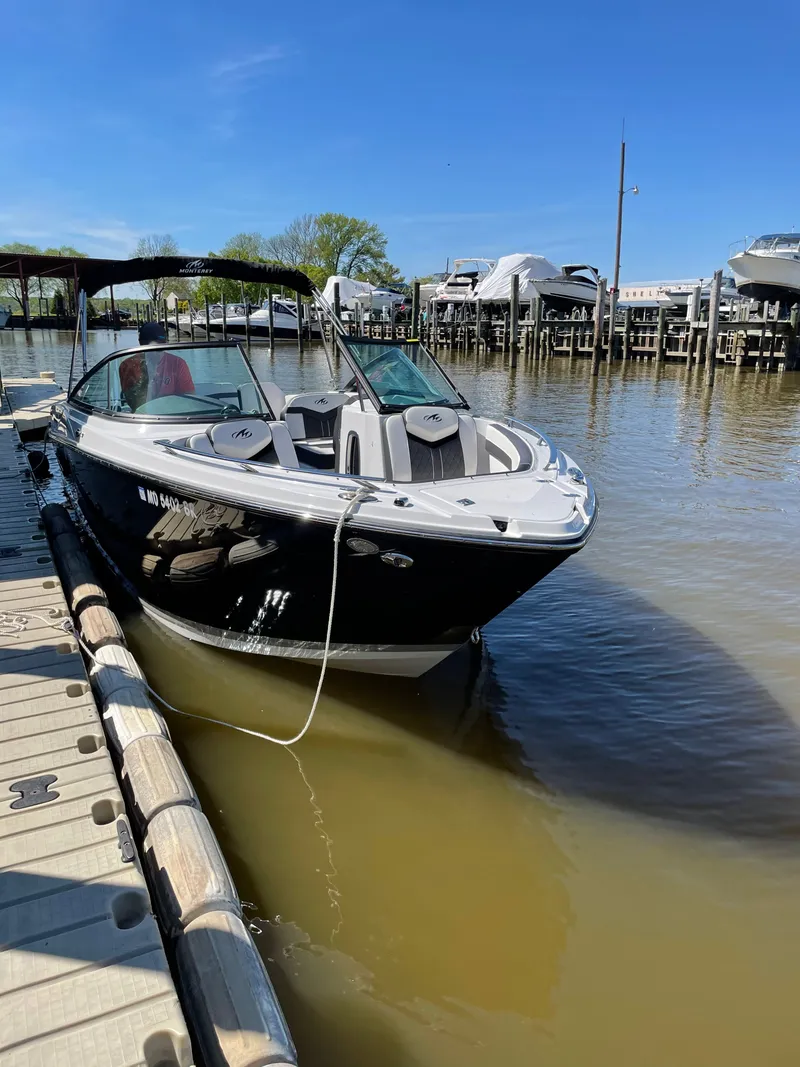 Slide: The Image of Monterey 258SS Super Sport 2019 at dock on a sunny day. - 2