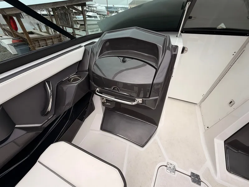 Slide: The Image of Monterey 258SS Super Sport 2019 - 27