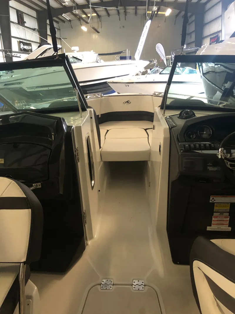 Slide: The Image of Monterey 258SS Super Sport 2019 - 37