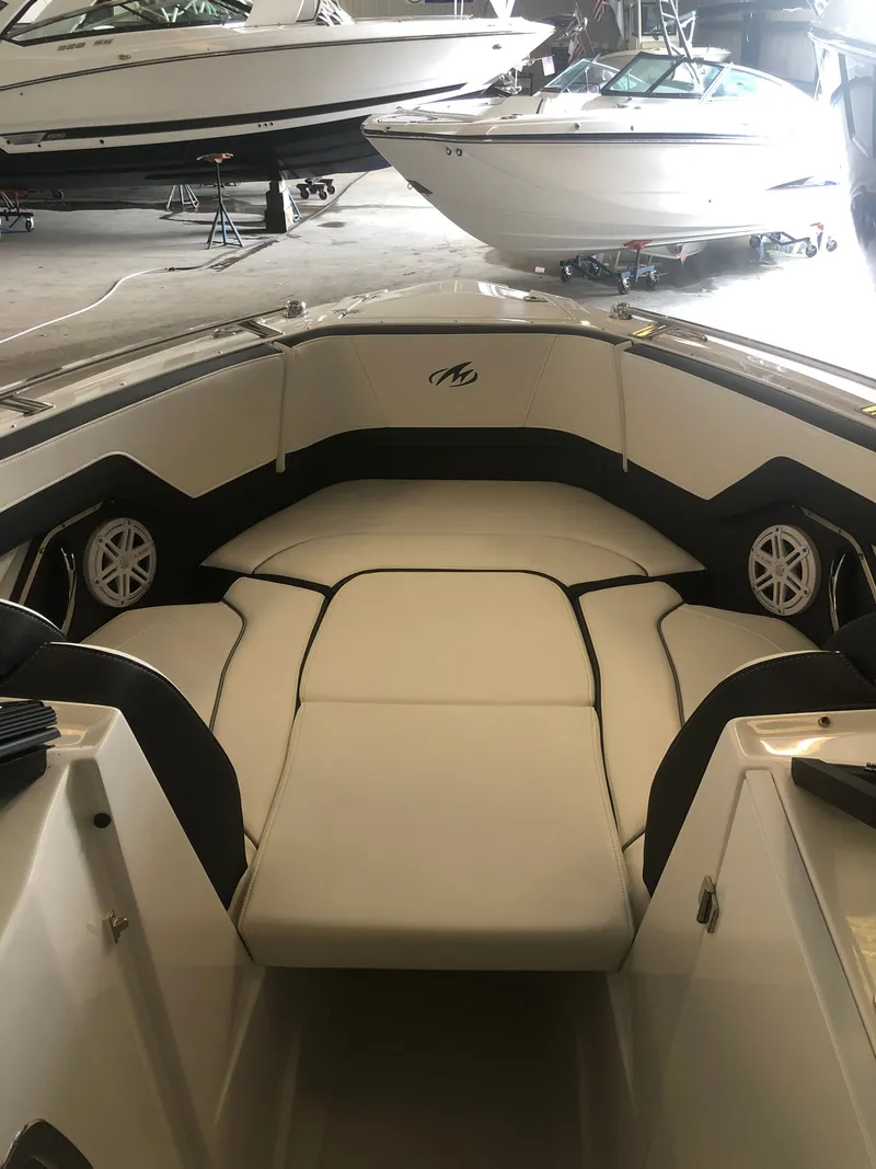 Slide: The Image of Monterey 258SS Super Sport 2019 - 38