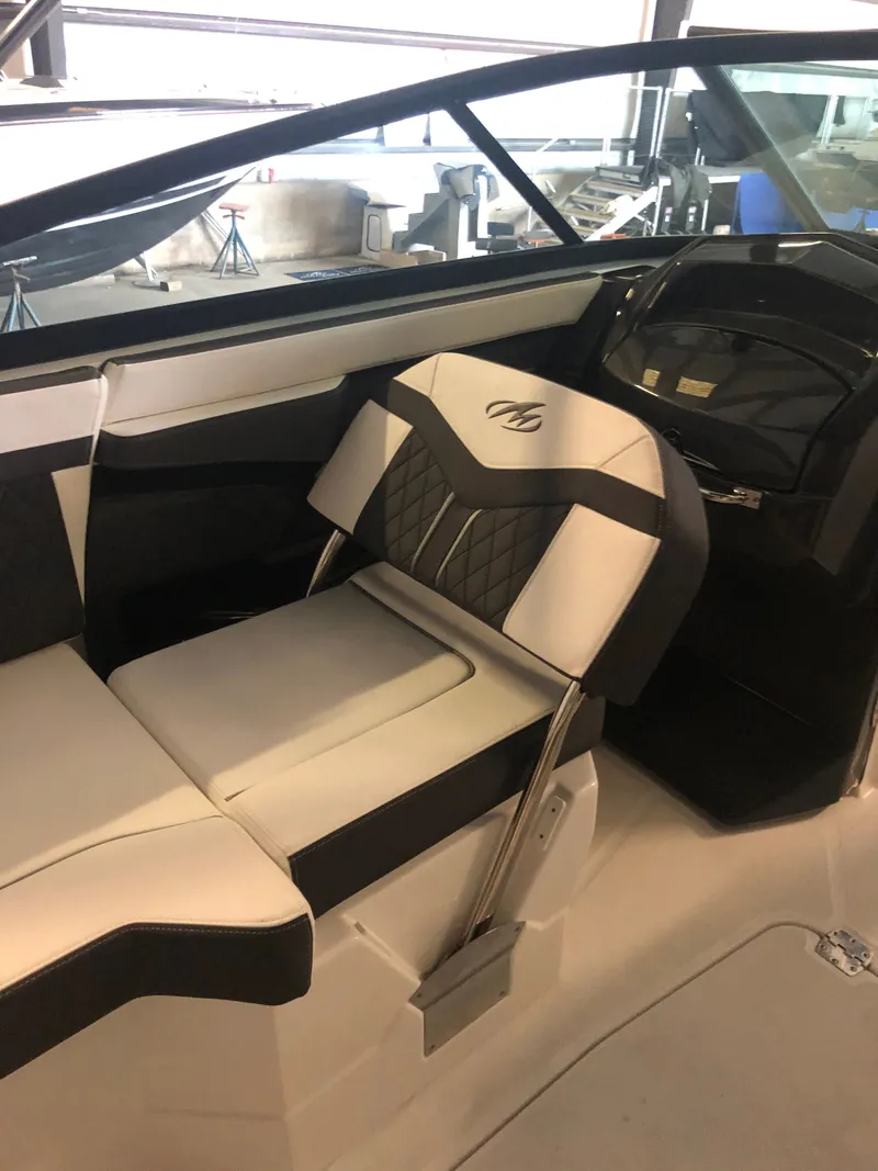 Slide: The Image of Monterey 258SS Super Sport 2019 - 39