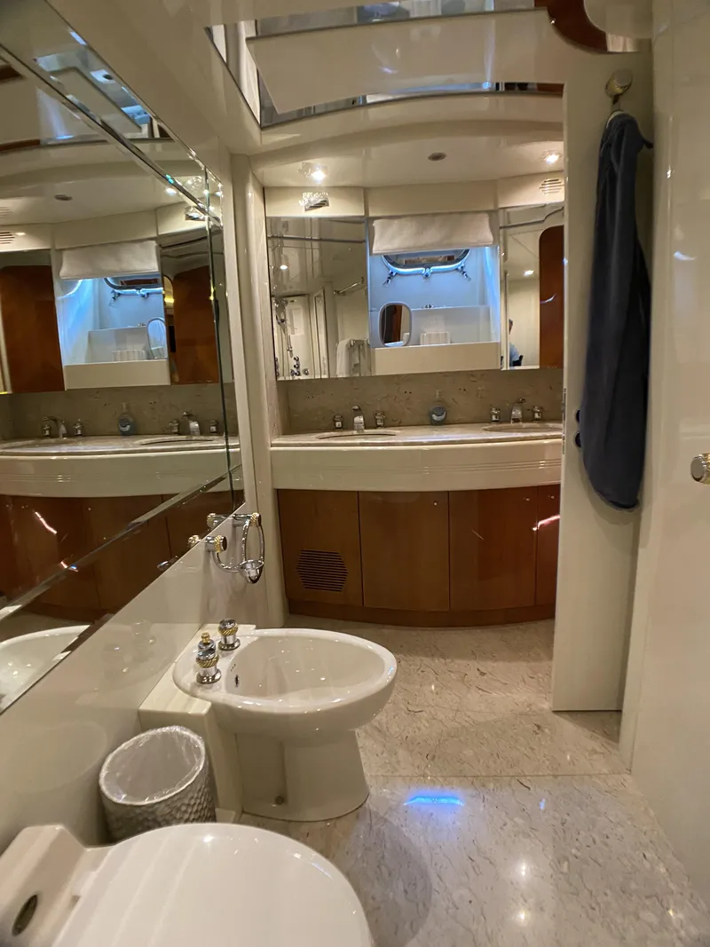 Slide: The Image of Azimut 85 Ultimate 1999 - 62